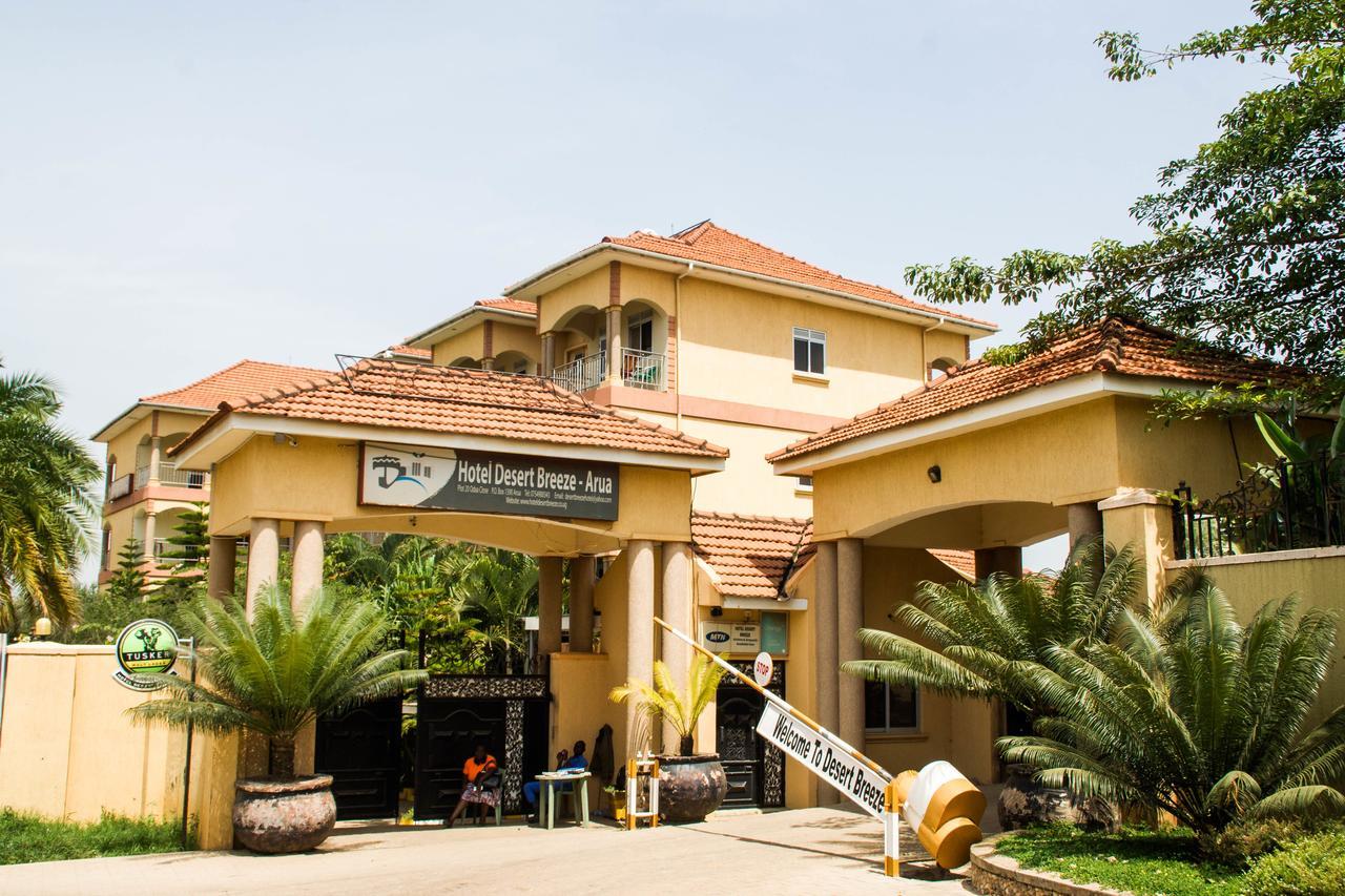 Desert Breeze Hotel Arua Екстер'єр фото